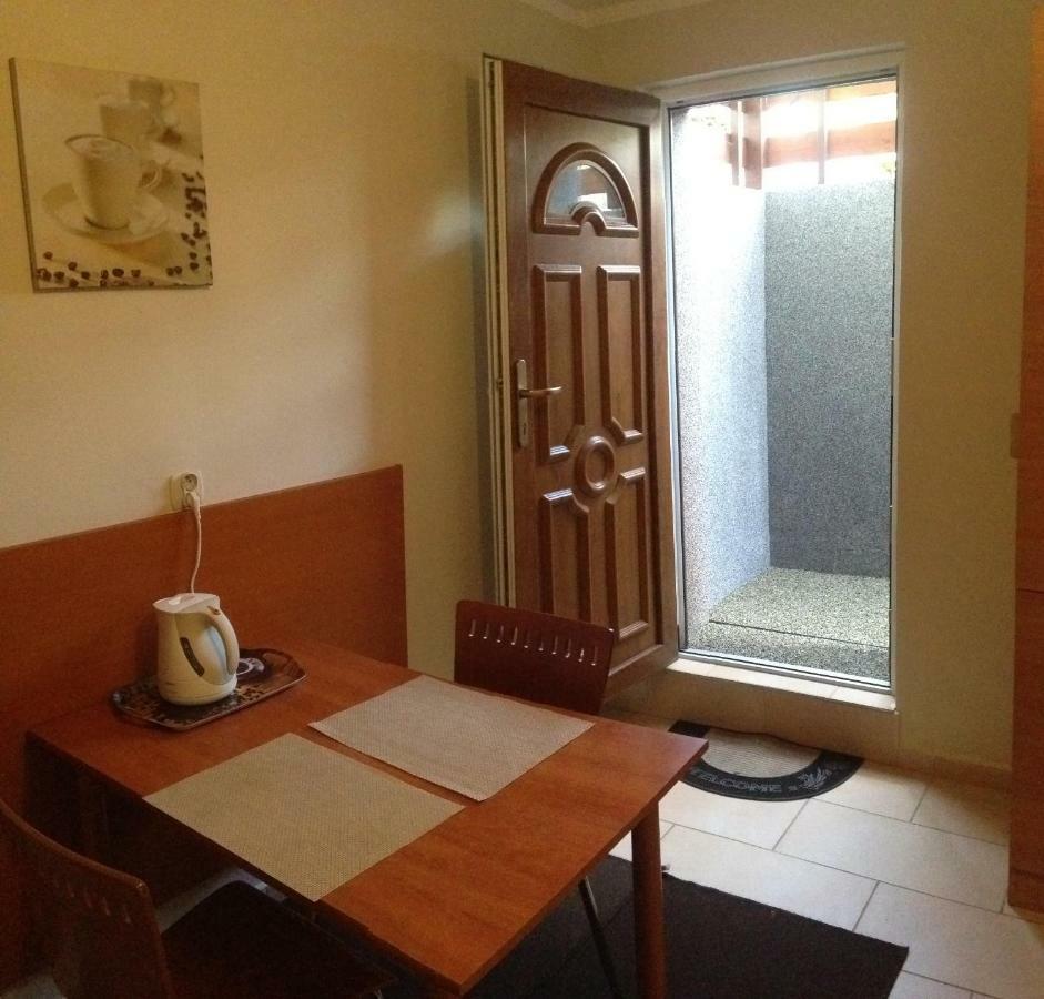 Guest House Fleurs Liptovský Mikuláš Esterno foto